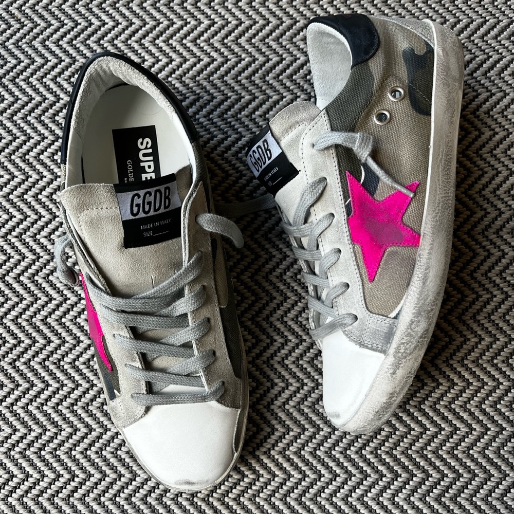 🌟LIKE NEW Golden Goose Deluxe Brand Superstar Sneakers🌟